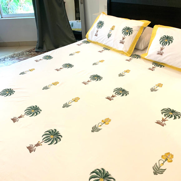 Coconut Woodpecker Bedsheet Set