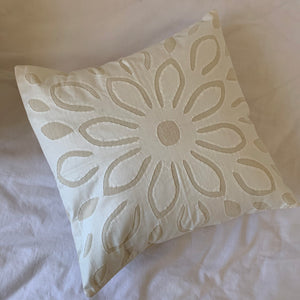 Hand appliquéd cushion cover