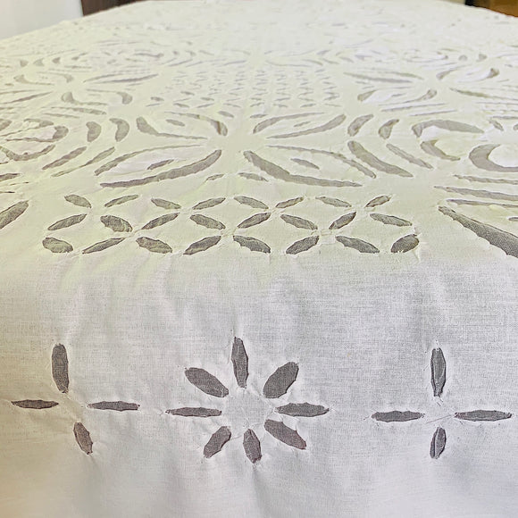 Hand appliquéd table cloth